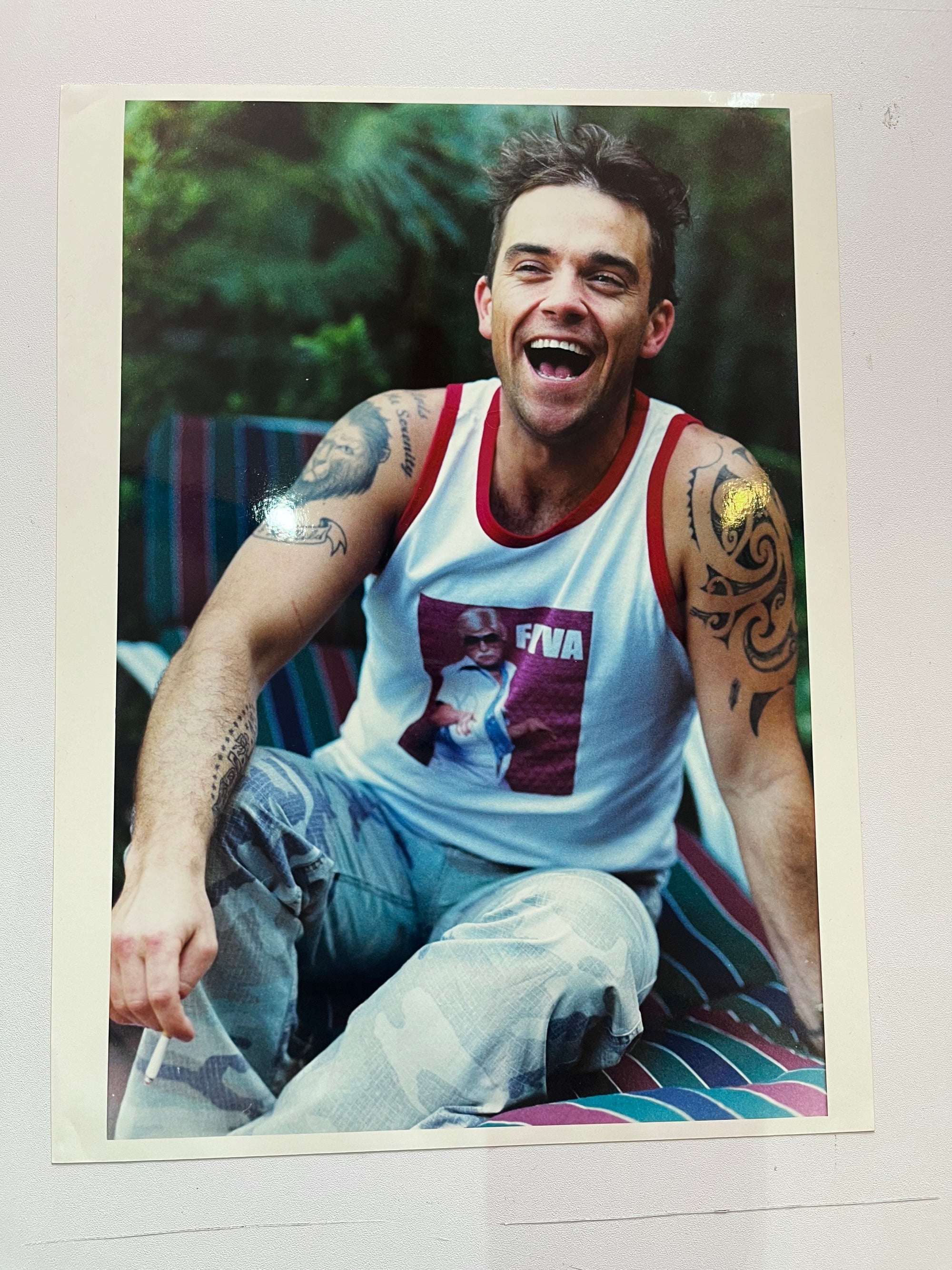 Robbie Williams - Somebody Someday - Vest - 31 x 41 cms
