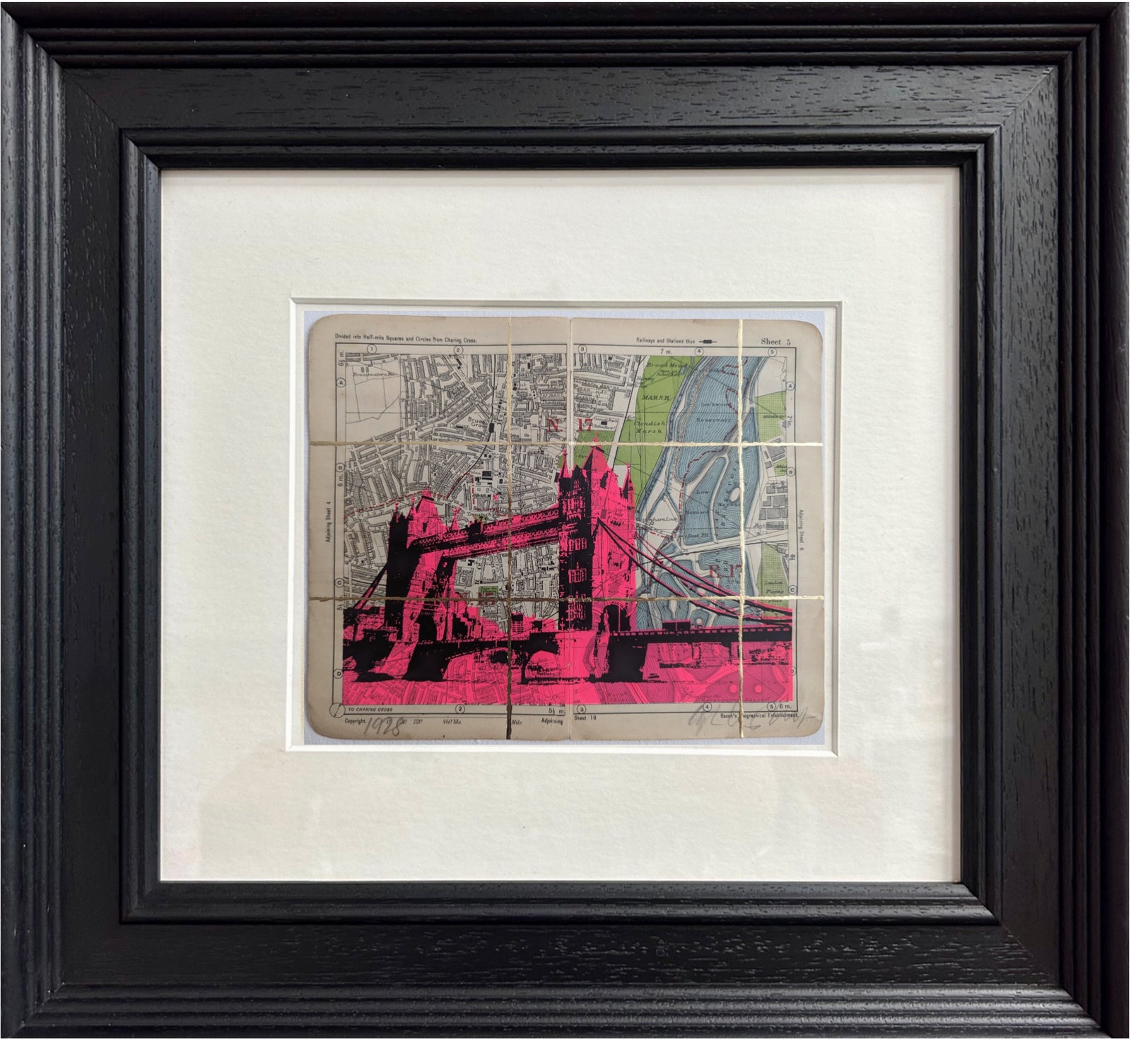 Angela Morris-Winmill - Tower Bridge, Pink