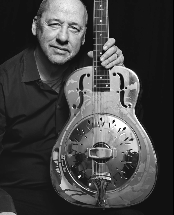 Mark Knopfler (Dire Straits) 25.5 x 20.5cms