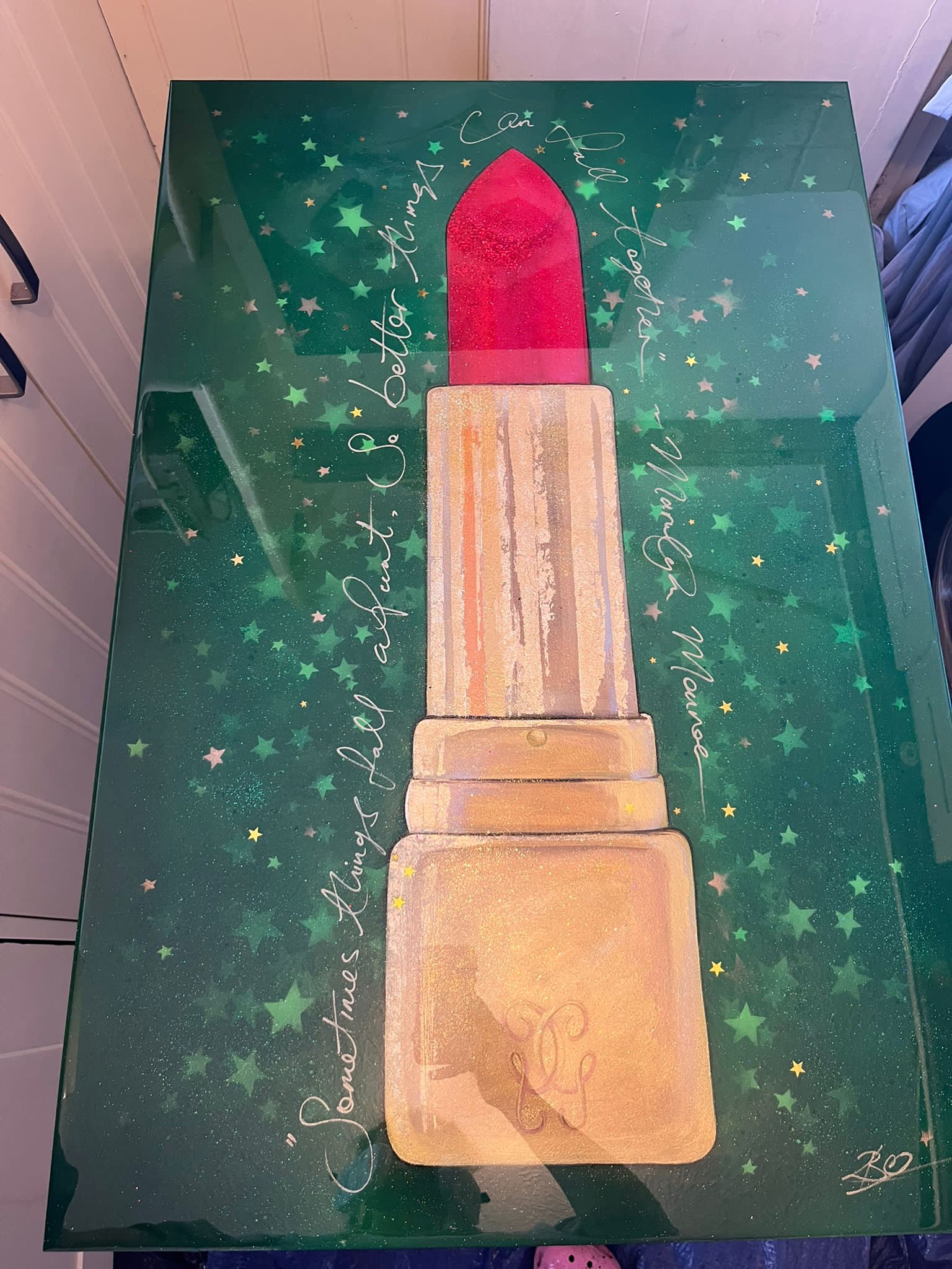 BETHANY PERRY - Sometimes Things Fall Apart So Better Things Can Fall Together (Marilyn Monroe Lipstick)